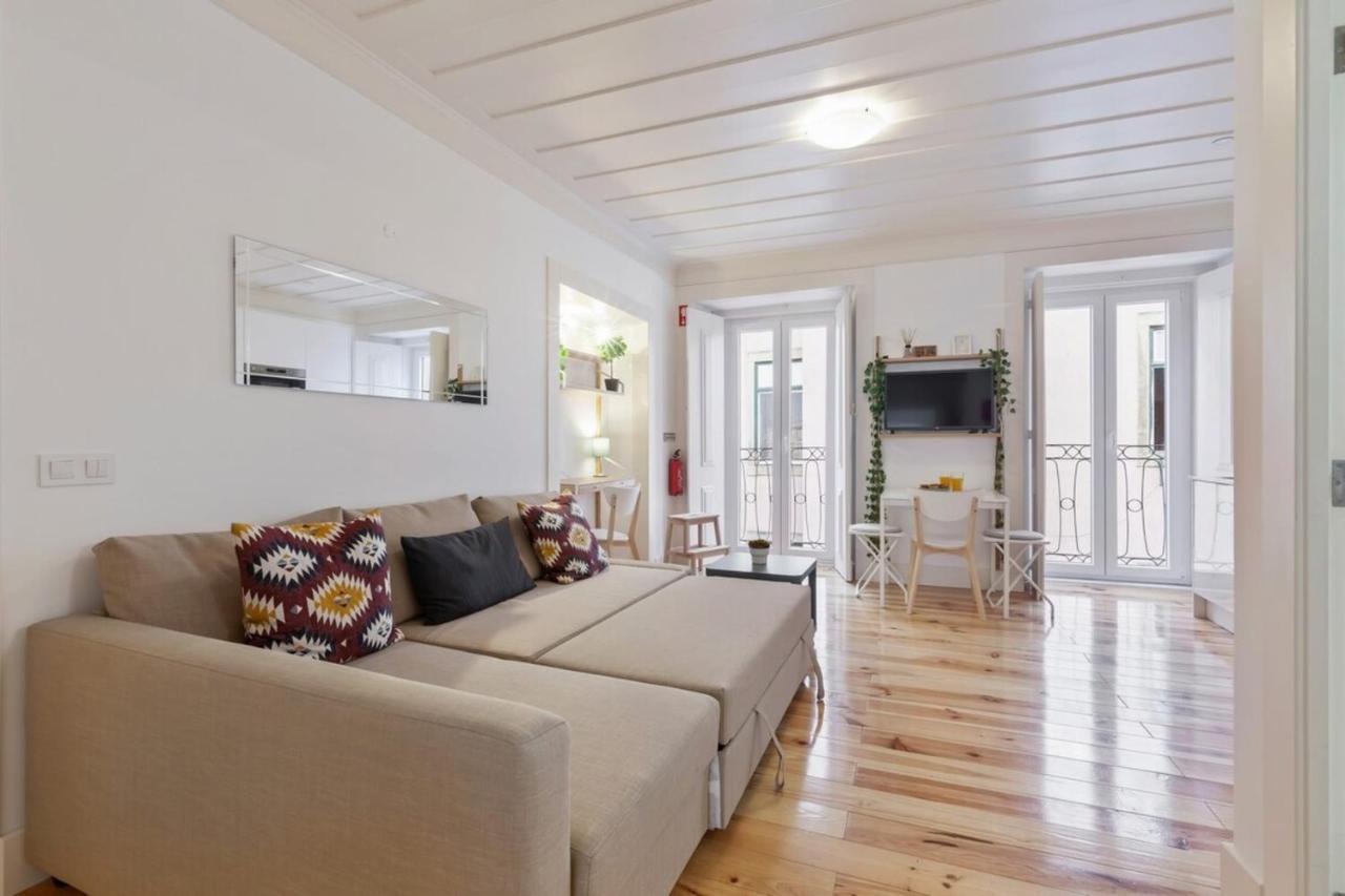 Modern 1bed Aptsleeps4 Nr Av Almirante Reis Apartment